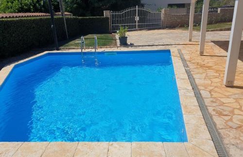 Kastelir Villa | Discover Casa Julia: Pet-Friendly Retreat with Ocean Views