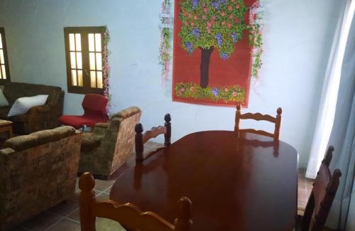 Alera House | Inviting Casa Junto al Parque Natural de las Bardenas