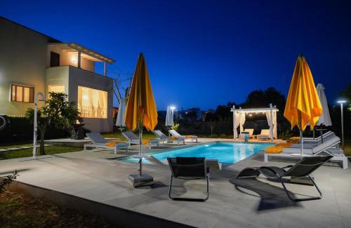 Specchia Apartment | Top-Rated B&B Casa Karina: Poolside Oceanfront Retreat