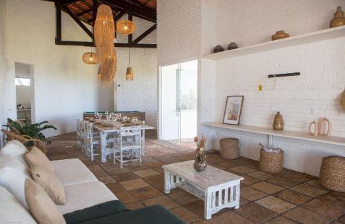 Pecém House | Relax at Casa Beira Mar - Pool with Jacuzzi in Taíba