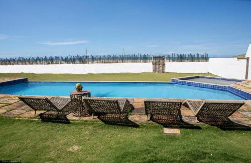 Pecém House | Relax at Casa Beira Mar - Pool with Jacuzzi in Taíba
