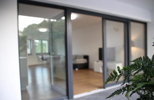 Hilden Apartment | Discover Casa Kronengarten Nr 12: Family-Friendly Retreat