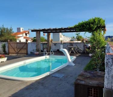 Coqueiro House | Relaxing Retreat: Casa Ampla with Pool in Luis Correia