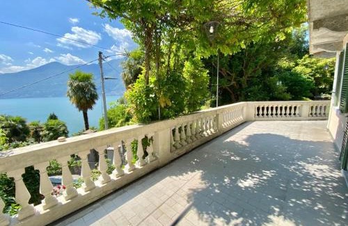 Tronzano Lago Maggiore Villa | Delightful CASA L'ARBI: Pet & Child Friendly Retreat
