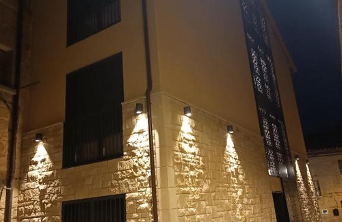 San Vicente de la Sonsierra House | Relax at Casa La Picuda: Rated 9.4 & Family Friendly