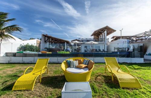 Jacauna House | Casa La Baule: Oceanfront Retreat with Hot Tub & Pool