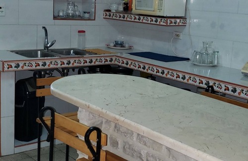 Centro Havana Hotel | Discover Casa La Bayamesa: Family-Friendly Hotel with Spa