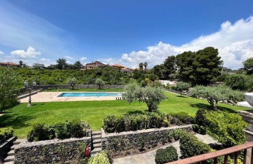 Carrubazza-Motta Hotel | Discover Casa la Carrubbazza: Pet-Friendly Getaway
