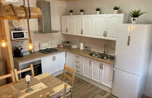 Lapeza House | Delightful Casa La Chicuela with Spa and Breakfast in Granada