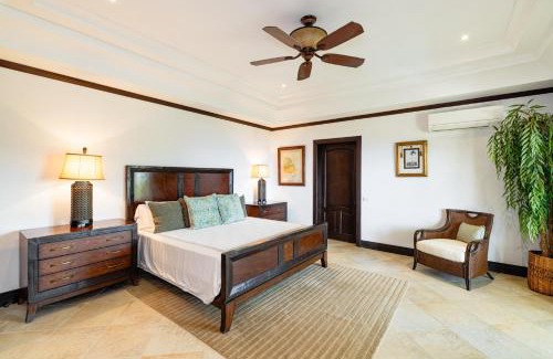 Playa Hermosa House | Exquisite Oceanfront Getaway at Casa La Cima - 10/10 Rated