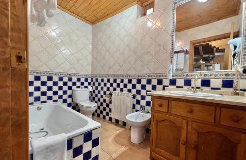 Vicolozano Apartment | Elegant Stay at Casa La Colmena Ávila - Rated 8.9/10