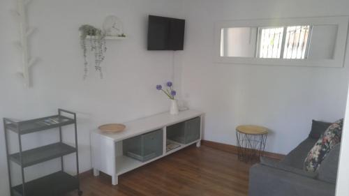 Llueves House | Experience Casa La Cruz: Family-Friendly Stay Near Cangas