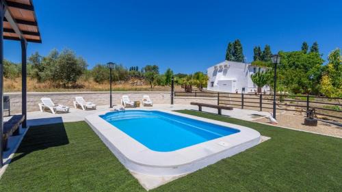 Setenil de las Bodegas House | Discover Casa La Limosna: Top-Rated Retreat in Setenil