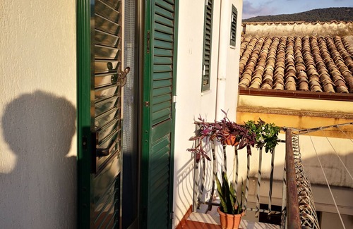 Sambuca di Sicilia House | Inviting Casa la Lumaca Azzurra with Breakfast & Kitchen