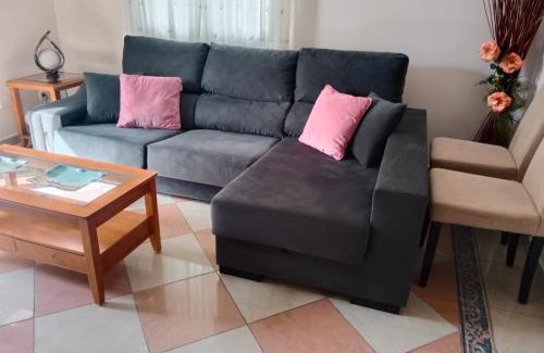Las Navas Del Marques Apartment | Pet-Friendly Casa La Montaña - Guest Rated 9.7/10