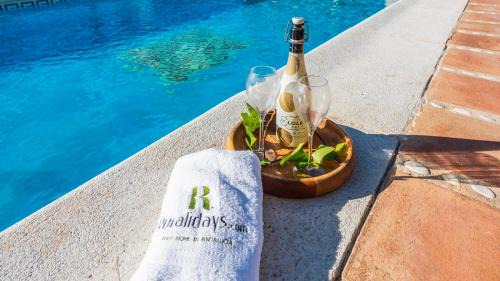 Iznate Villa | Inviting Casa La Noria Iznate: Poolside Family Retreat