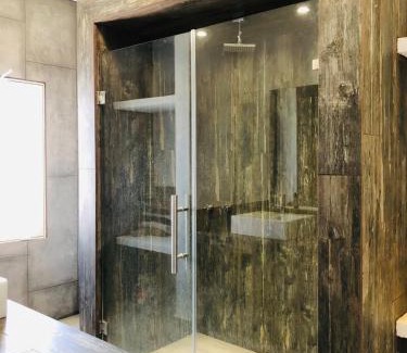 Parras de la Fuente House | Discover Casa la Noria: Pet-Friendly Retreat with Pool
