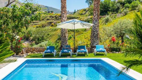 Competa Villa | Discover Casa La Osa Mayor Competa: Poolside Family Retreat