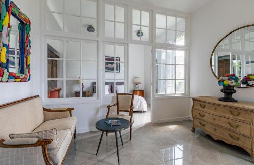 Soissons Bed & Breakfast | Oceanfront Escape at Casa La Palma Le 48 - Guest Rated 8.5