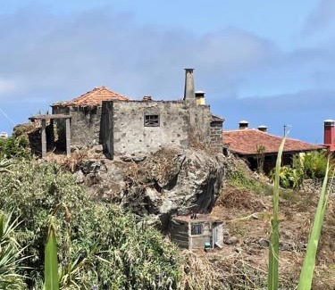 La Galga House | Relax at Casa La Piedra with a Pool and Family-friendly Fun