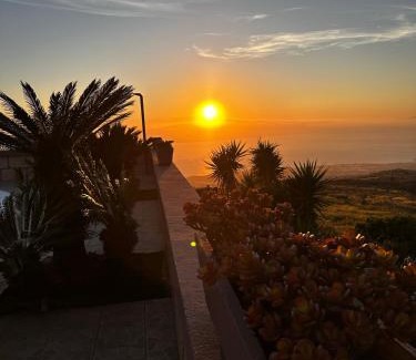 Taucho House | Pet-Friendly Casa La Quinta: Oceanfront Bliss with 9.8 Rating
