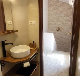 La Barca de la Florida Apartment | Exceptional Family Stay at Casa La Retama with 10/10 Score