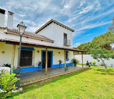 El Rocio House | Family-Friendly Getaway at Casa La Retama - Pequeño Rocio