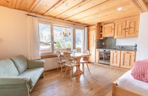 Sedrun Hotel | Family-Friendly Casa La Roda Near Nature Trails
