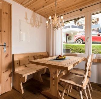 Sedrun Hotel | Family-Friendly Casa La Roda Near Nature Trails