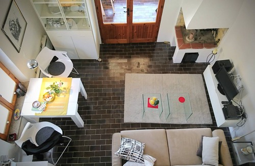 Arenella House | Escape to Casa la Scala: Ocean Views & Mountain Retreat