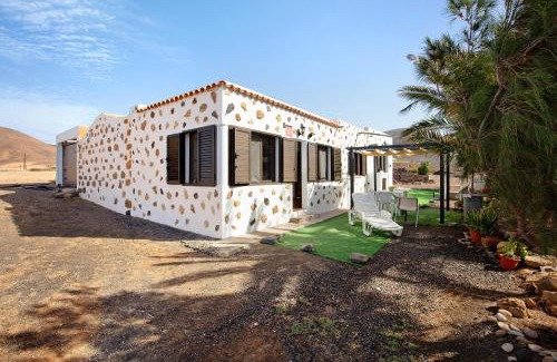 Pajara House | Discover Casa la Solapa: Rated 9.5/10, Family Friendly Stay