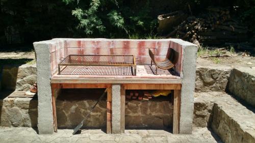 San Martin de los Andes House | Casa La Veleta: Family-Friendly Stay with Pool & Hot Tub