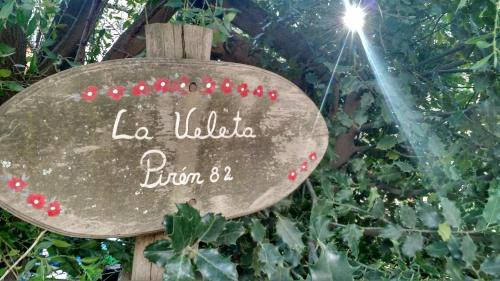 San Martin de los Andes House | Casa La Veleta: Family-Friendly Stay with Pool & Hot Tub