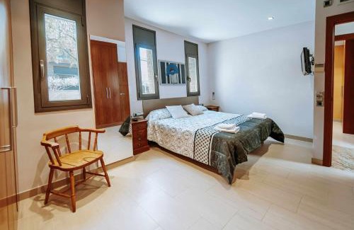 Palamos Villa | Elegant Casa La Vinya Alto Standing with Pool & Family Amenities