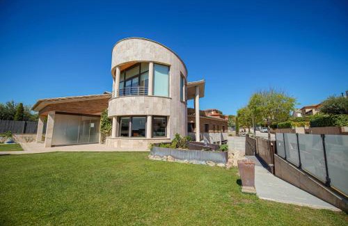 Palamos Villa | Elegant Casa La Vinya Alto Standing with Pool & Family Amenities