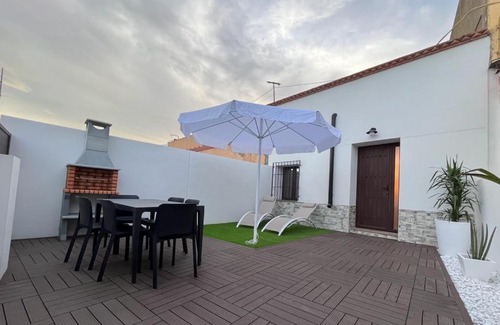 Tabernas Villa | Explore Casa La Zurita: Family-Friendly Stay with Top Ratings