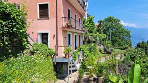 San Bartolomeo Apartment | Experience Casa Lago Azzurro Atelier with Oceanfront Views