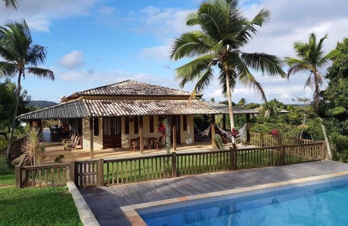 Jandaira House | Casa Laranjeiras - Embrace Nature with Family-Friendly Amenities