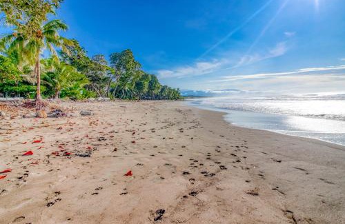Esterillos Este House | Family-Friendly Oasis at Casa Las Lajas with Pool Access