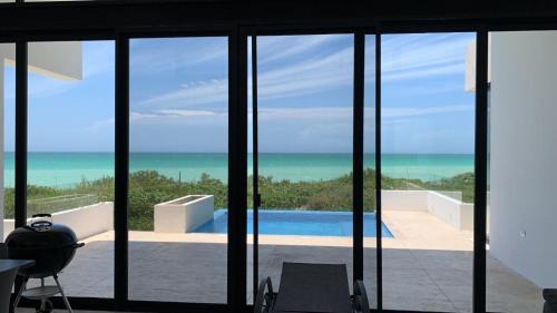 Sisal House | Discover Casa las Margaritas: Beachfront Retreat in Paradise