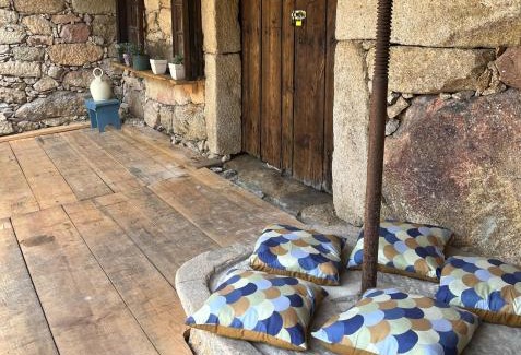 O Freixo House | Explore Casa Las Piedras: Pet-Friendly Family Retreat
