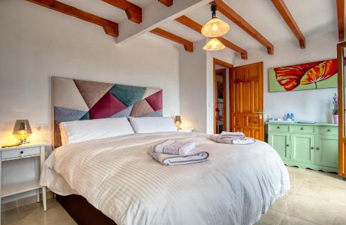 Iznate Bed & Breakfast | Experience Casa las Torres B&B with Oceanfront Views
