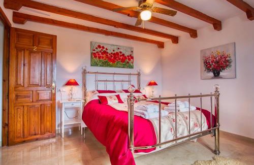 Iznate Bed & Breakfast | Experience Casa las Torres B&B with Oceanfront Views