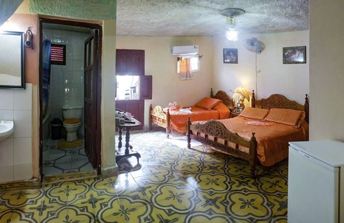 Trinidad House | Enjoy Oceanfront Bliss at Casa Las Tres Cruces