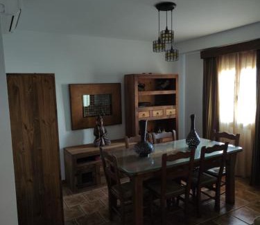 Iznajar House | Family-Friendly Getaway at CASA LAURA - Rated 10/10!
