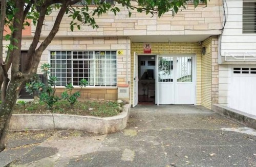 La America Apartment | CASA LAURA (suitable for a group of family or friends) LARGE, LUMINOUS AND WINDY