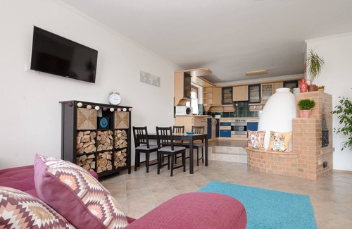 Alsóörs Apartment | Casa Lavanda Alsóörs: Perfect Family Getaway with Pool