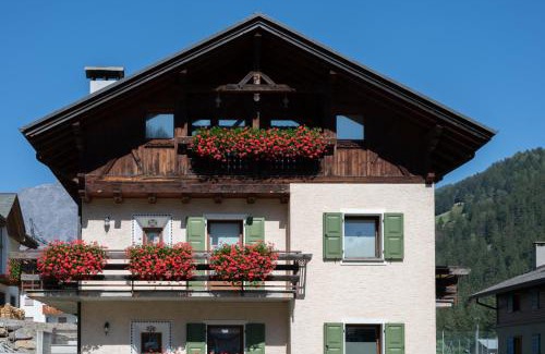 Cepina Apartment | Pet-Friendly Escape at Casa Le Rondini – Guest Rated 9.8