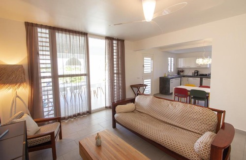 Tera Kora Villa | Discover Casa Leeward: Family-Friendly Pool Retreat