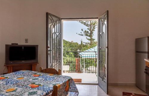 Licata Apartment | Pet-Friendly Retreat at Casa Leonardo - Guest Rated 10/10